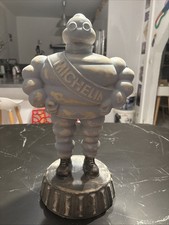 MICHELIN STATUE BIBENDUM EN