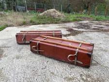 2 Coffres/ Malles / Bancs à Tissus Lyonnais bien utilisable .