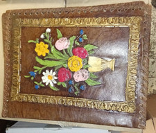 vend 2 Sous main pochette protège livre en cuir gaufré de Florence années 1950