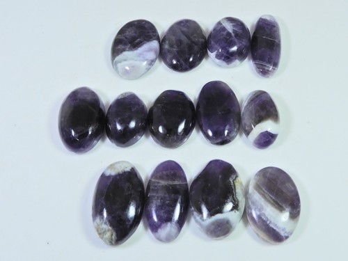273cts lot 13 pierres - 273cts.,