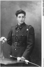 AVGP8-0487-MILITAIRE - Portrait de soldat en tenue