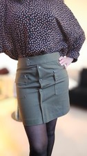 Mini jupe droite kaki NEUVE