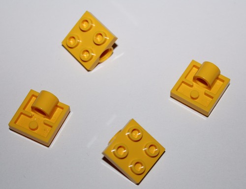 Lego yellow plate 2x2 - 2x2, with