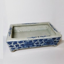 Antique Chinese blue and white
