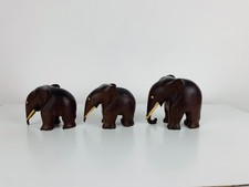 Trois éléphants bois