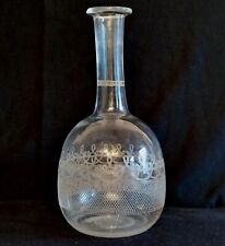ANCIENNE CARAFE EN CRISTAL GRAVE BACCARAT ST LOUIS...?? SANS BOUCHON 