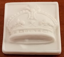 FEVE - "ROIS ET REINES DE L'EPIPHANIE 2015" - BISCUIT BLANC MAT - COURONNE