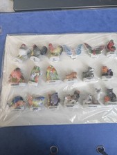 Série complete de 18 feves