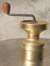 ANCIEN MOULIN À CAFÉ/POIVRE EN ALU DORÉ "HOP TER AS" VINTAGE