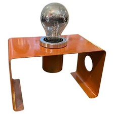 Lampe De Table Italienne En Métal Peinte Orange Des Années 1970