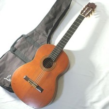 Yamaha C-250 guitare classique
