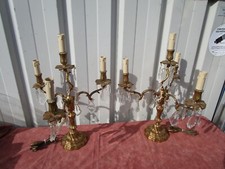 PAIRE DE GIRANDOLES A PAMPILLES EPOQUE XXEME DE STYLE LOUIS XV EN LAITON