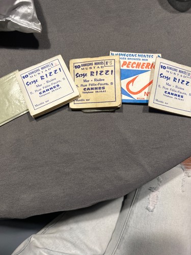 Pêche anciennes pochettes - /,