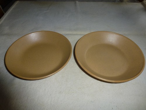 Deux assiettes creuses - assiettes, gres