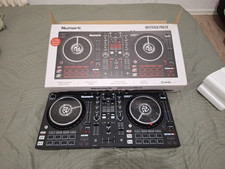 CONTROLEUR DJ 2 VOIES 16 PADS CARTE SON NUMARK MIXTRACK PRO FX