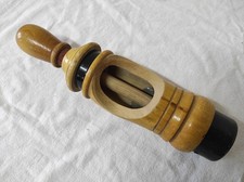 Ancienne Bouchonneuse en bois de 25 cm de long