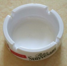 Cendrier Peter Stuyvesant cigarettes verre des années 70 vintage bistrot ashtray