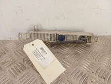 Feu diurne avant gauche