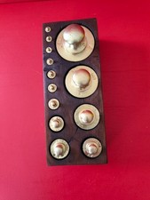 boite de 13 poids en laiton de 1kgrs a 1g