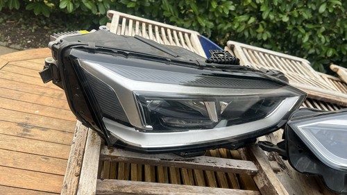 Phare projecteur avant droit - avant,