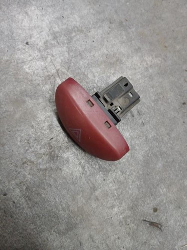 Bouton warning peugeot - de, 206