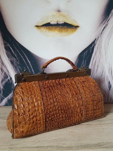 Ancien sac - 👚👛👢,