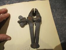 Ancien Etau a Main d'Horloger Bijoutier Relieur Armurier Serrurier  Ferronnier