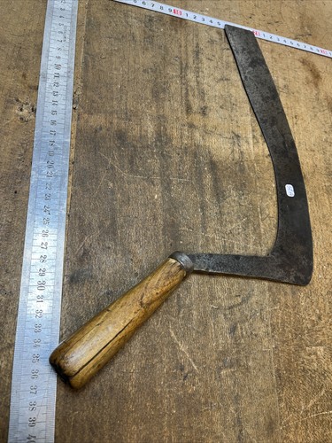 Old tool outil ancien - tool, serpe