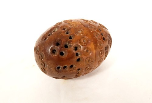 Oeuf étui chapelet corozo - oeuf,