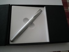 Stylo plume INOXCROM -  Gris - Attributs argenté