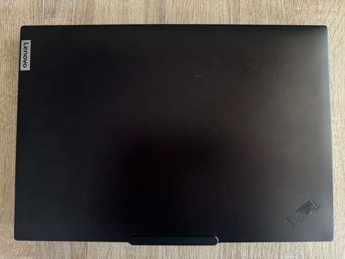 Neuf lenovo thinkpad p16v - neuf,