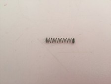 Ressort d'ouverture pièce détachée pc portable Toshiba satellite L300 PSLB8E