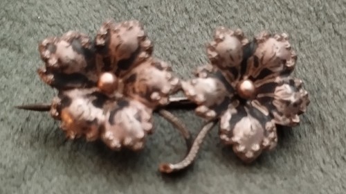 Ancienne broche fleurs - fleurs, en