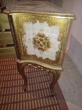 table de chevet ancienne renaissance italienne