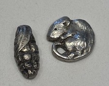 Lot de 2 Menuki anciens -