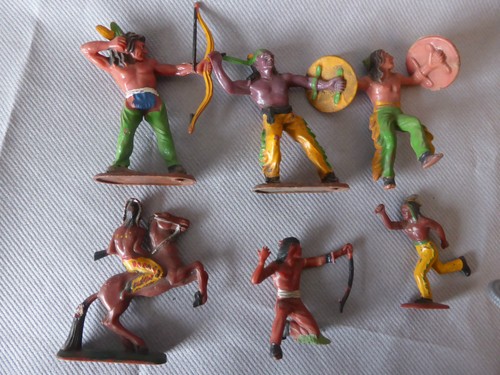 Lot figurines indiens - 15,