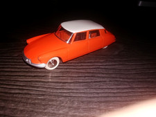 Dinky toys France Citroen DS 19 Réf: 24C