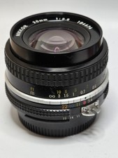 Nikon Ai Nikkor 20mm 1:3.5 Objectif  MF  État Proche du Neuf