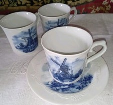 Lot de 3 TASSES +  1 SOUCOUPE
