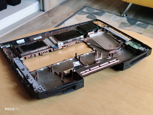 Base cover vis asus rog - cover,