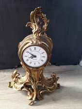 Jolie petite pendule horloge