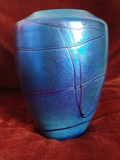 Beau Vase en Verre Irisé