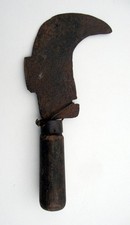 serpe à talon marquée (à huppe)  ancien outil de vigneron vigne