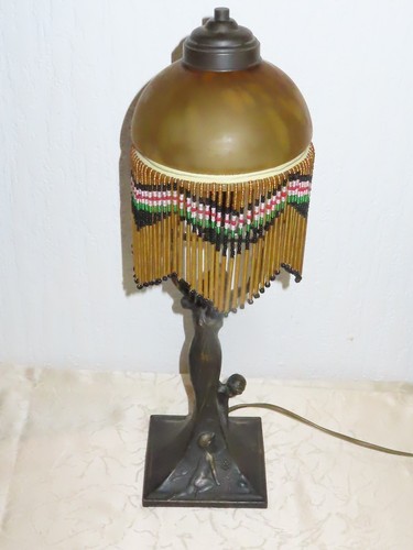 Art nouveau style lampadaire - nouveau,
