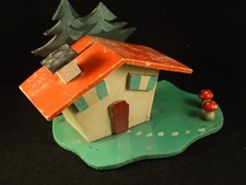 Ancien chalet bois montagne tirelire enfant Annecy Haute savoie France