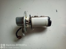 Pompe à essence réservoir