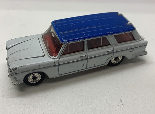 Dinky toys fiat 2300 - dinky,