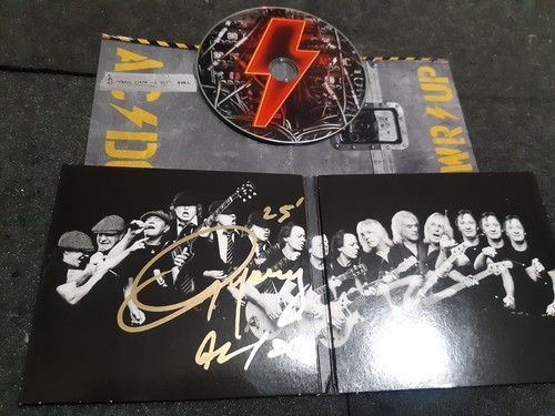 Autograph angus young - angus,
