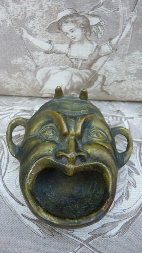 Cendrier bronze sculpt tête - bronze,, sculpt.