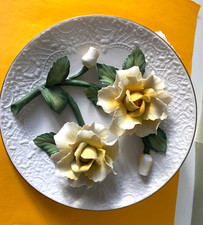 Assiette en porcelaine